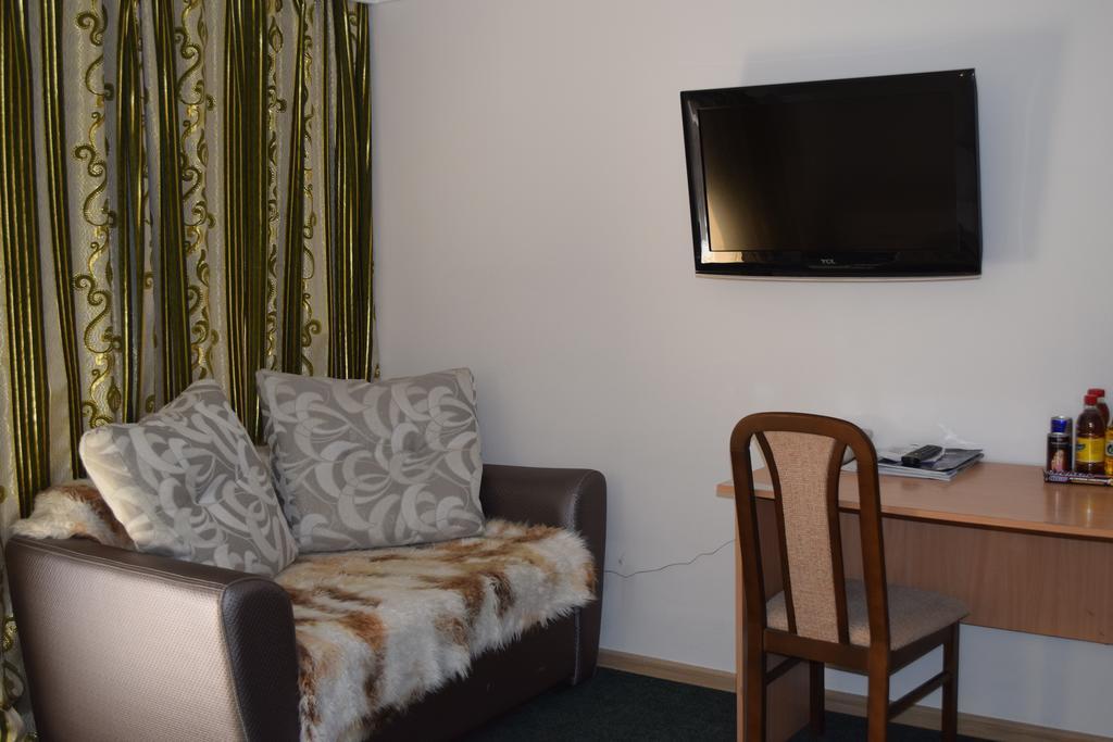 Bayterek Hotel Astana Kamer foto
