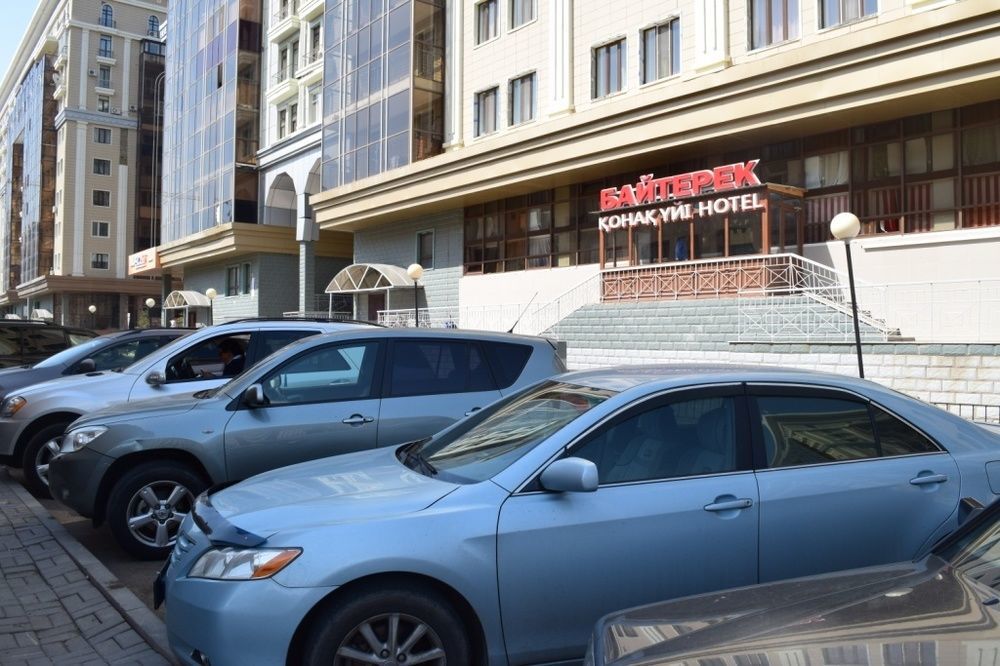 Bayterek Hotel Astana Buitenkant foto